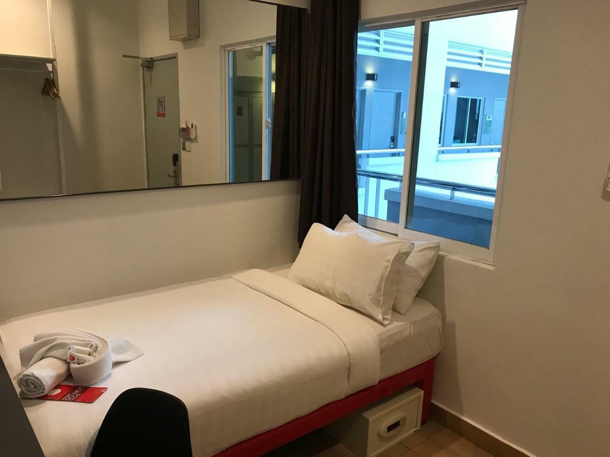 吉隆坡国际机场航空城图恩酒店（机场酒店） 雪邦 外观 照片